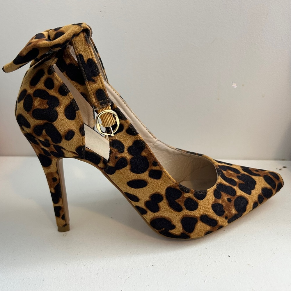 Cheetah Print Heels with Bow